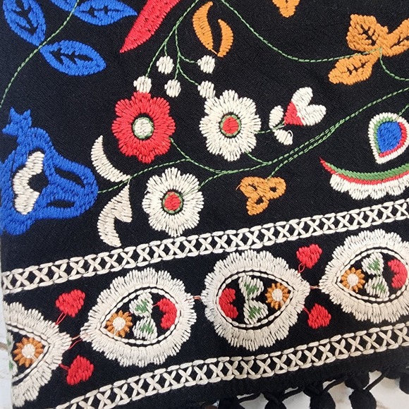 Umgee embroidered bird and flower boho mini skirt fully lined woman's size large - Picture 6 of 13